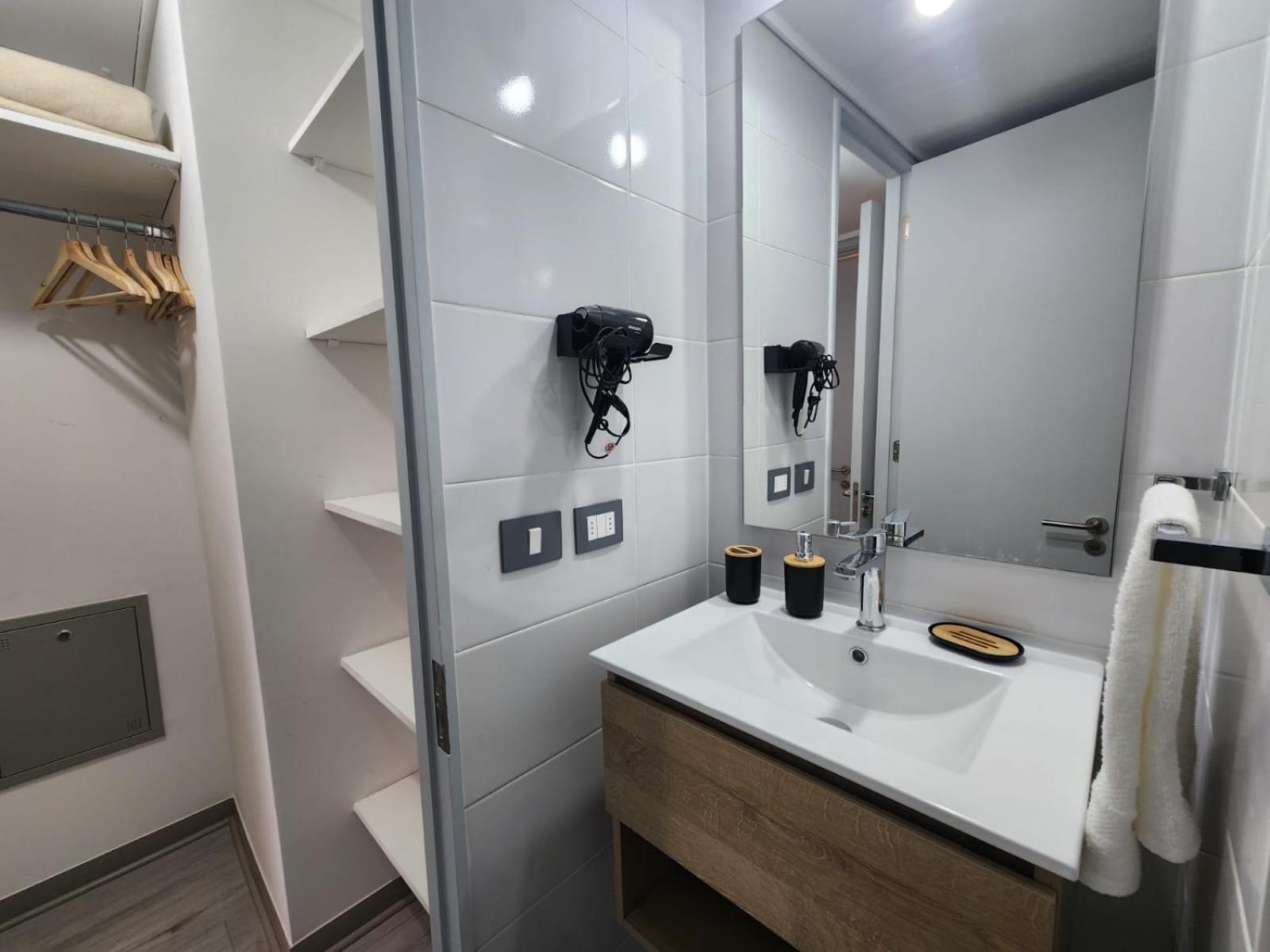 Apartamento Hom I Comodo Y Luminoso Depto 1d1b 2pax En Tocornal