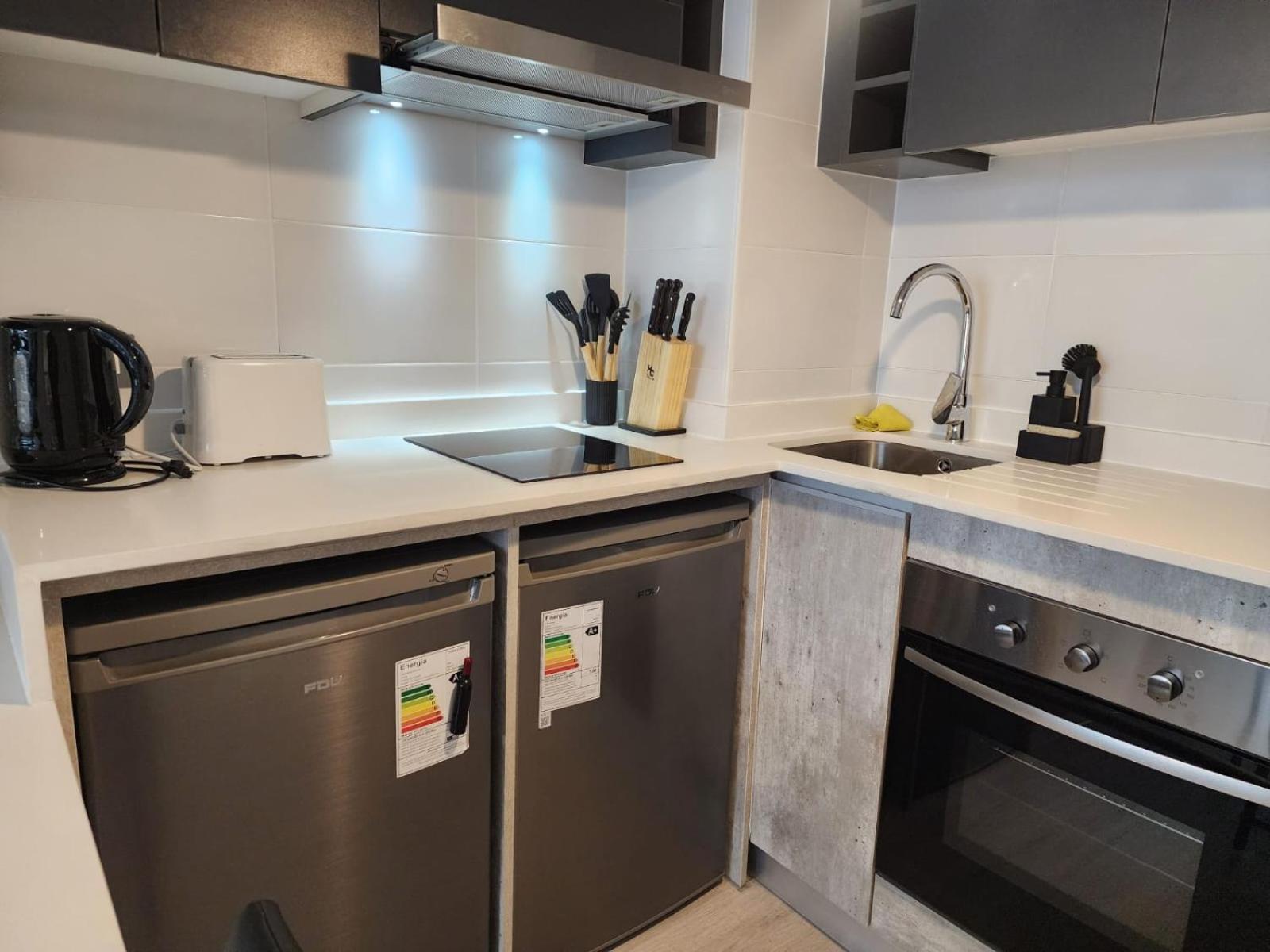 Apartamento Hom I Comodo Y Luminoso Depto 1d1b 2pax En Tocornal Santiago